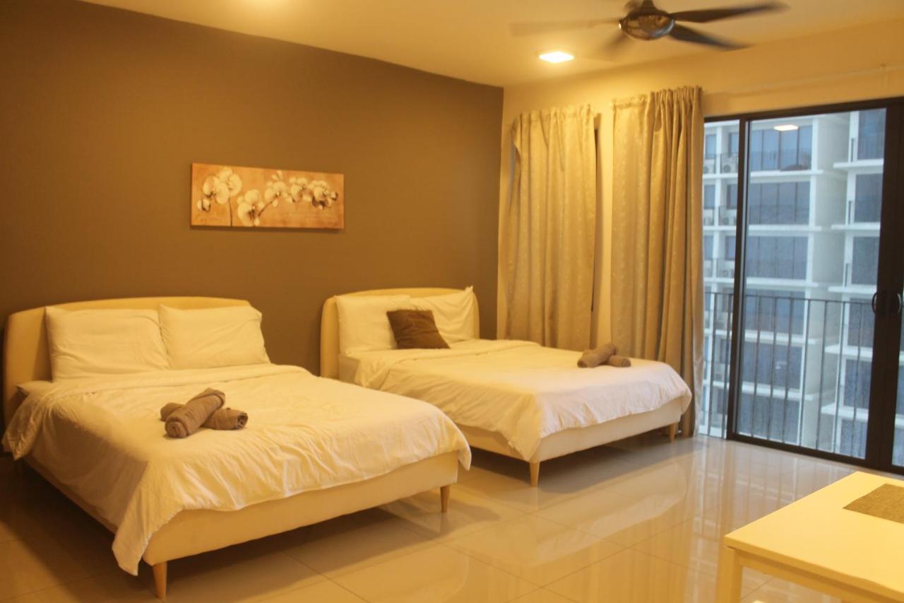 Vivian'S Studio Trefoil Setia Alam Shah Alam Exteriér fotografie
